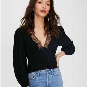 Aritzia Wilfred Free Romance Me Blouse